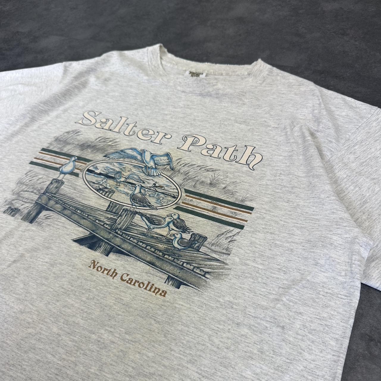 Tennessee river gold T 2000s Y2K logo print North Carolina graphic T shirt