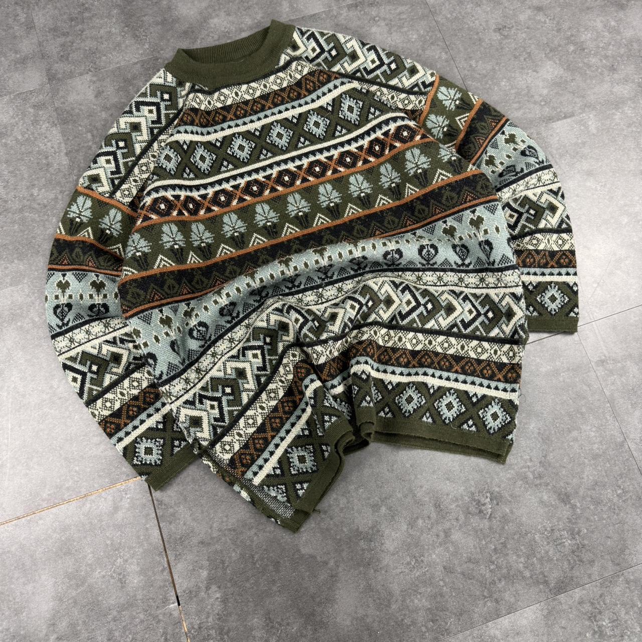 City limit 90s chunky knit made in Australia Aztec print jumper