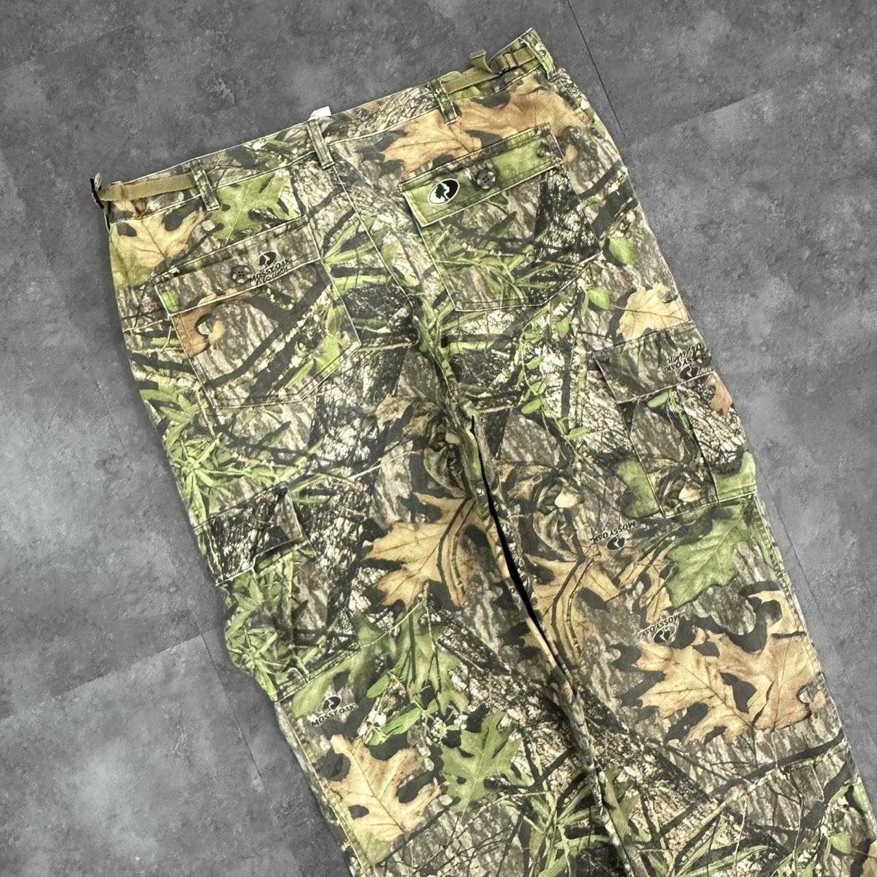 Realtree camo Mossy oak 2000s dungaree workwear cargo trousers