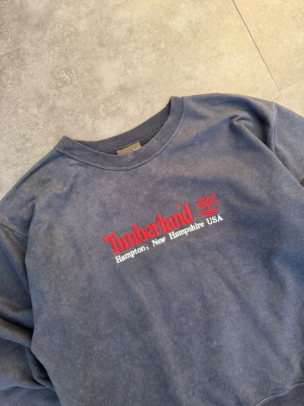 Vintage 90s Timberland New Hampshire Y2k spellout embroidered sweatshirt Size XL