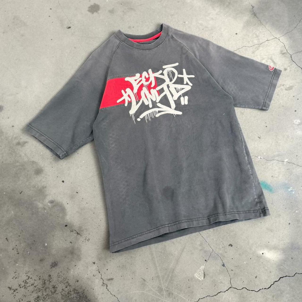 Ecko unltd Vintage Y2K hip hop grunge T Shirt