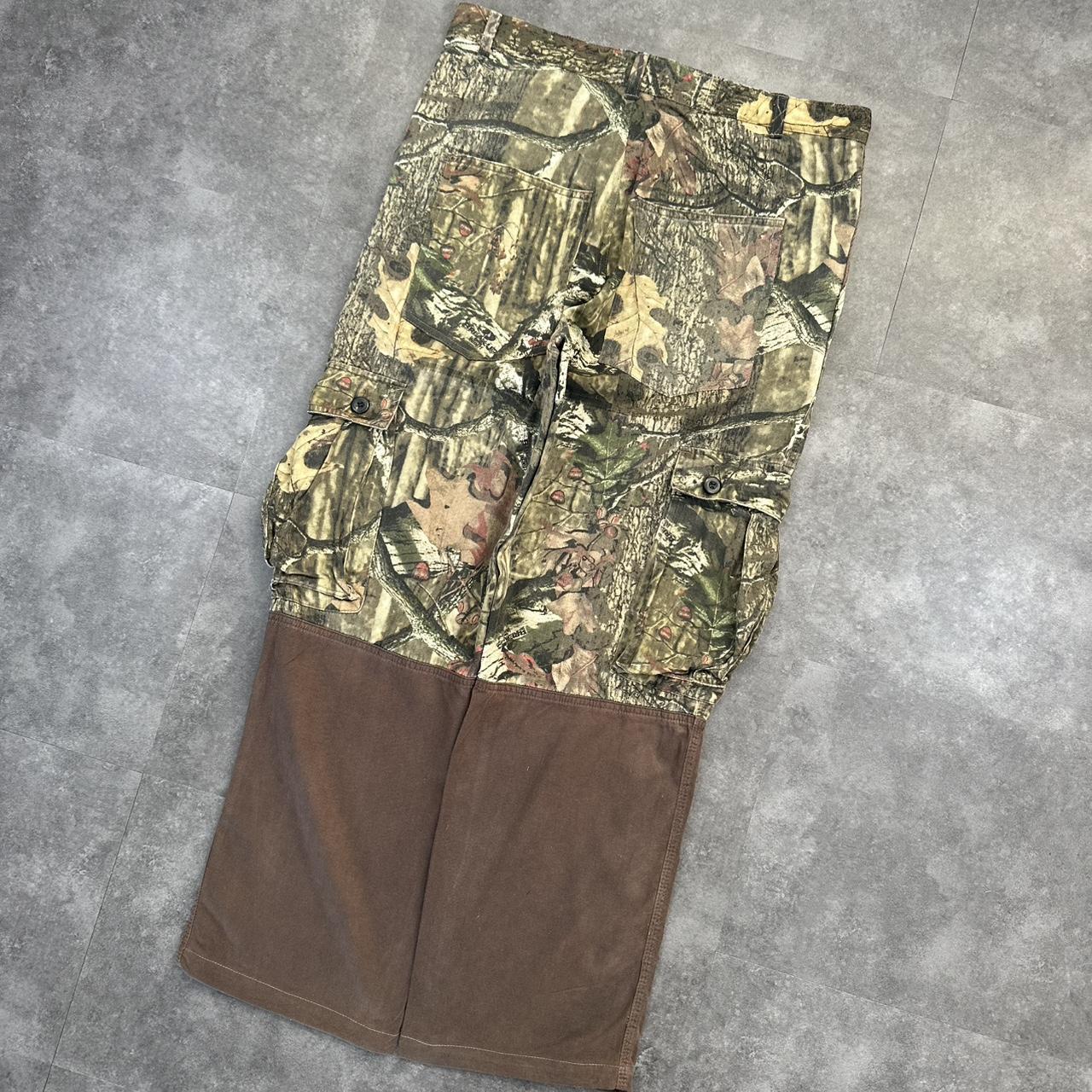 Realtree camo Mossy oak 2000s dungaree workwear cargo trousers