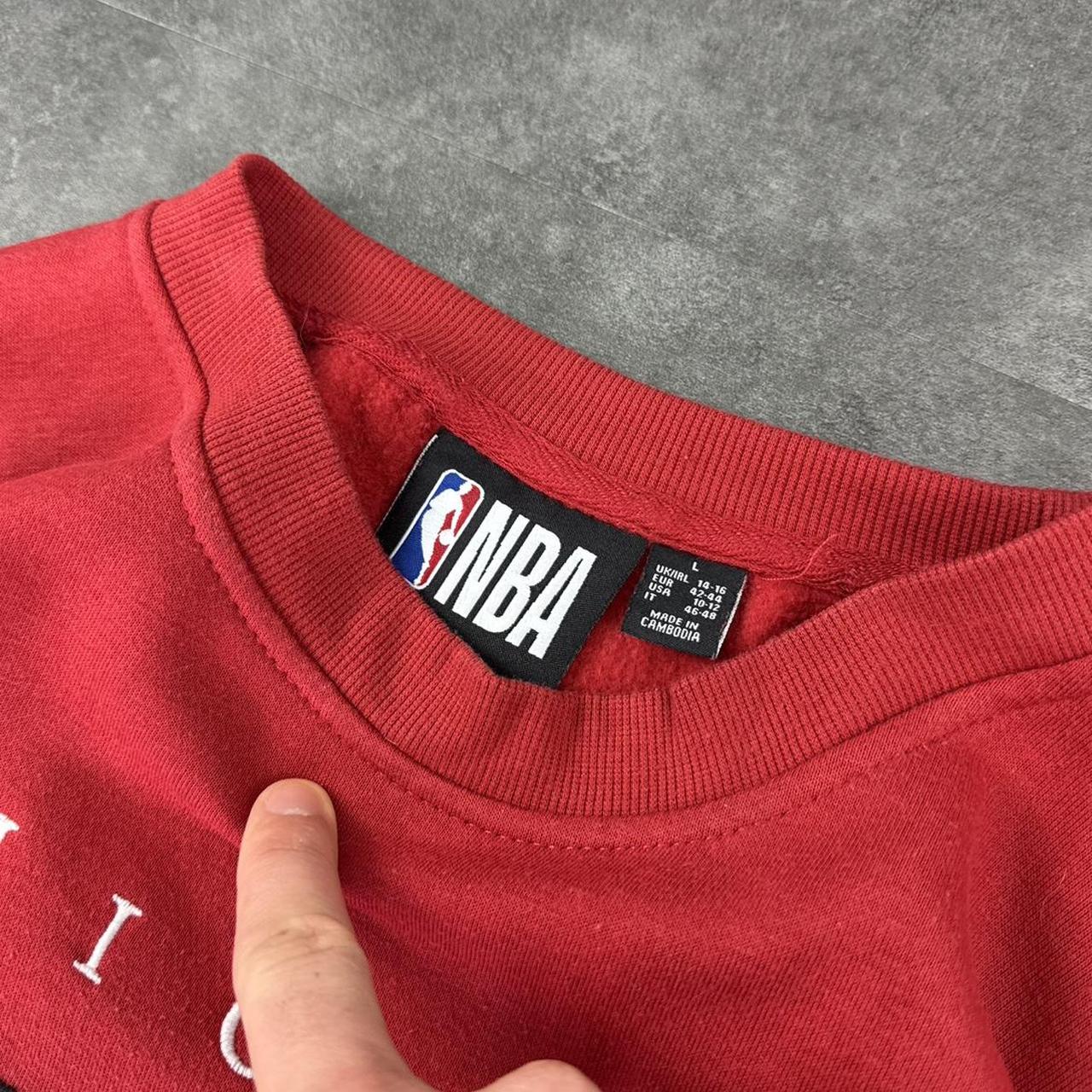 NBA Chicago Bulls Y2K embroidered spellout basketball sweatshirt