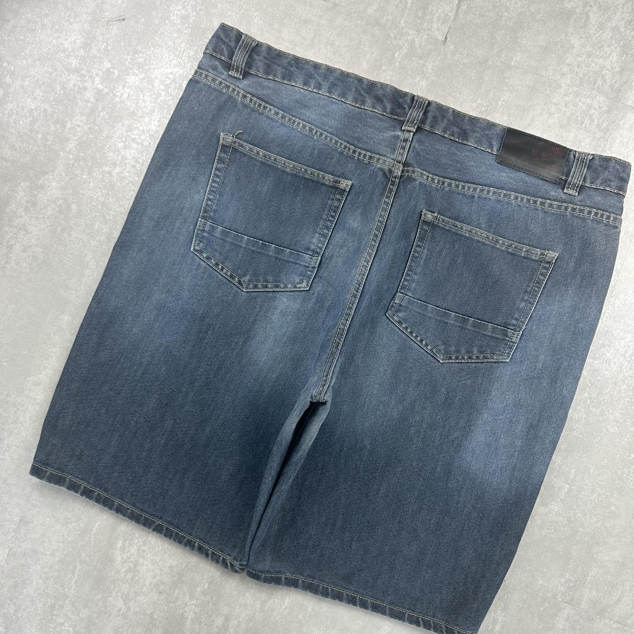 Ecko unltd 2000s spellout carpenter style jorts