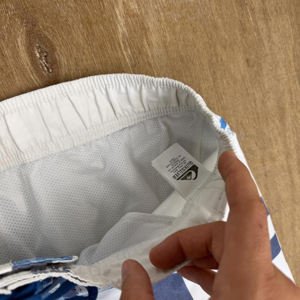 Quiksilver Surfwear Y2K swim shorts