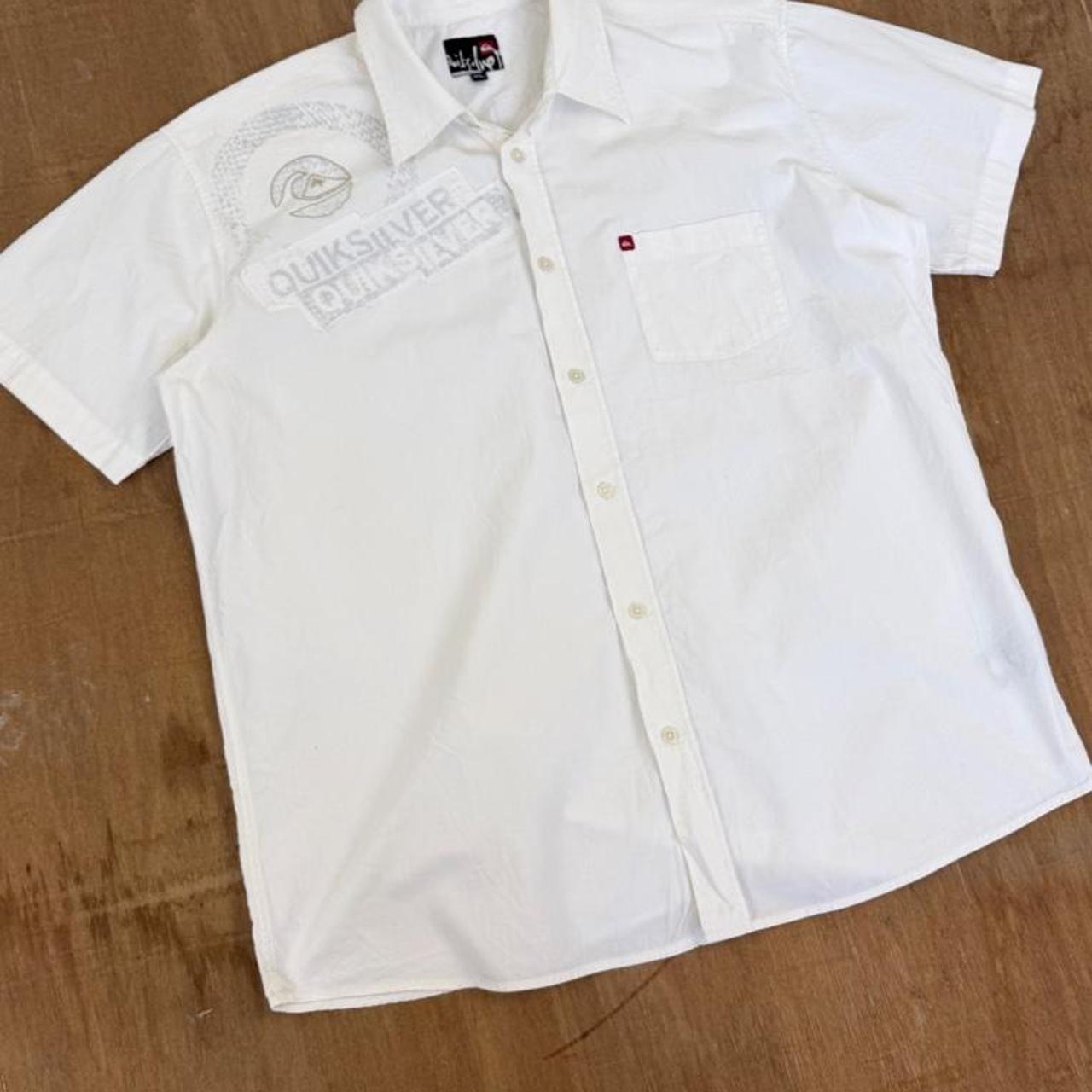 Quiksilver Surfwear Y2K button down short sleeve shirt
