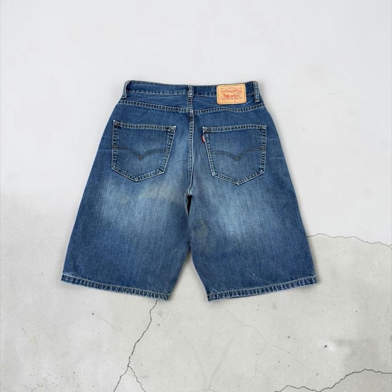 Levi’s 559 2000s relaxed denim jorts shorts