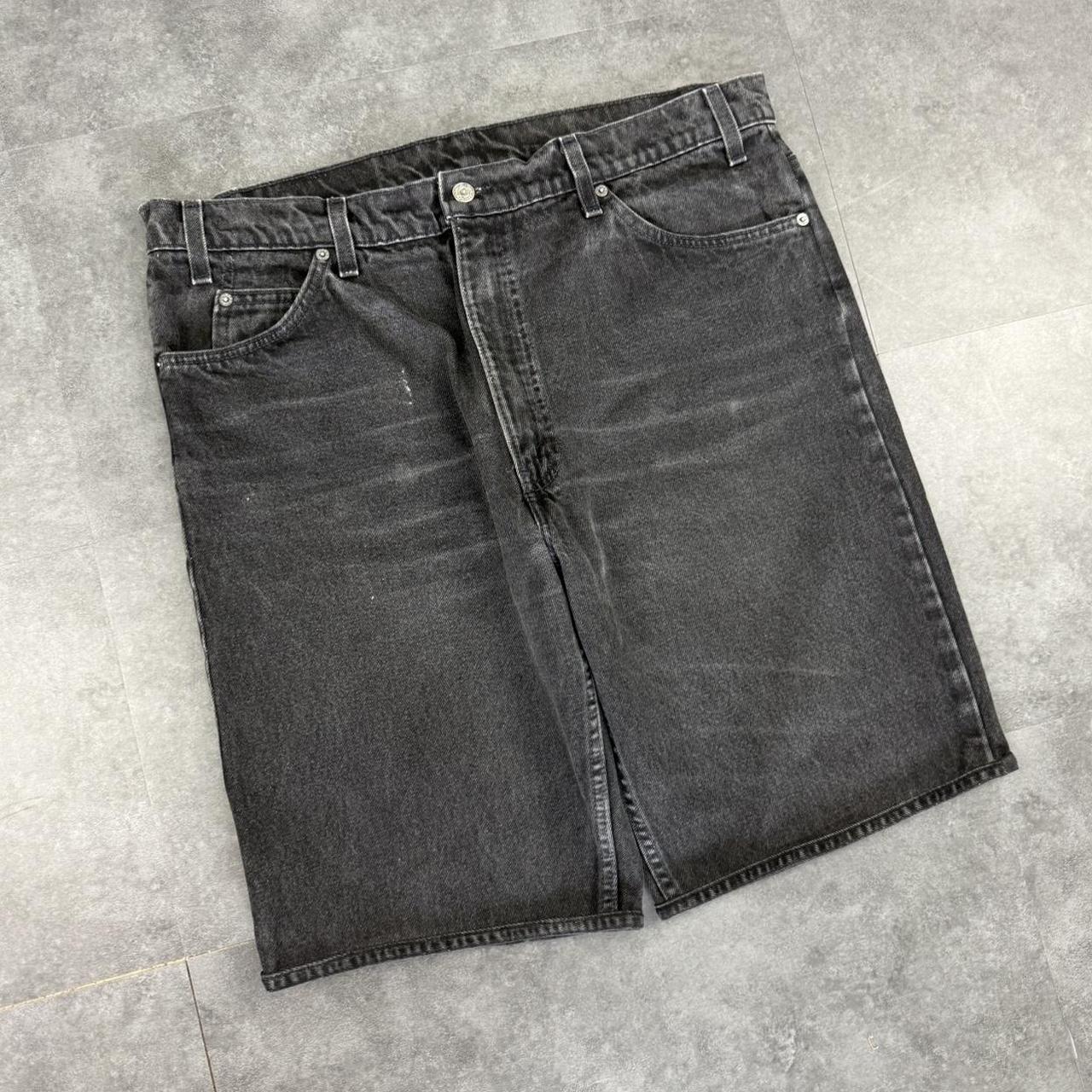 Levi’s 2000s dungaree workwear comfort fit denim shorts jorts
