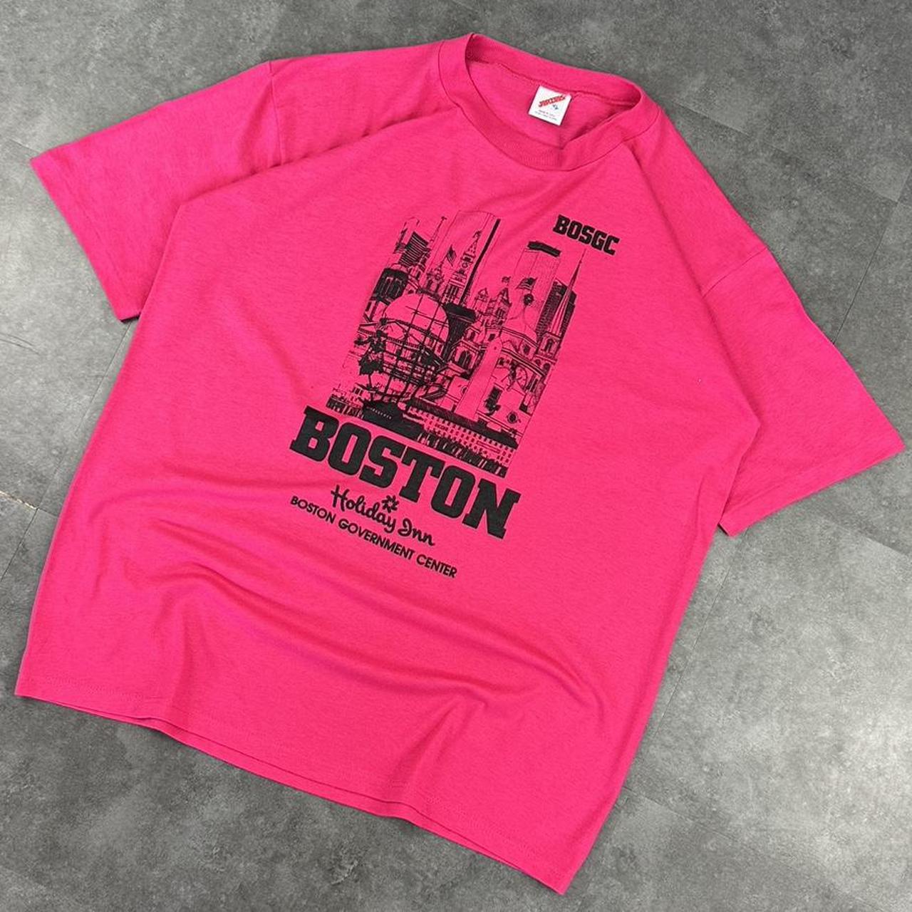 Jerzees 2000s American logo Boston Spellout graphic T shirt