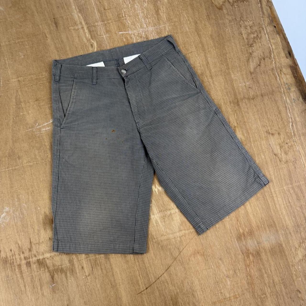 Carhartt 2000s presenter Bermuda fit checked shorts