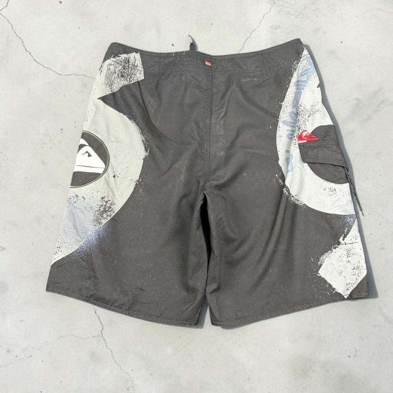 Quiksilver surfer vintage Y2K Surfwear beach swim board shorts