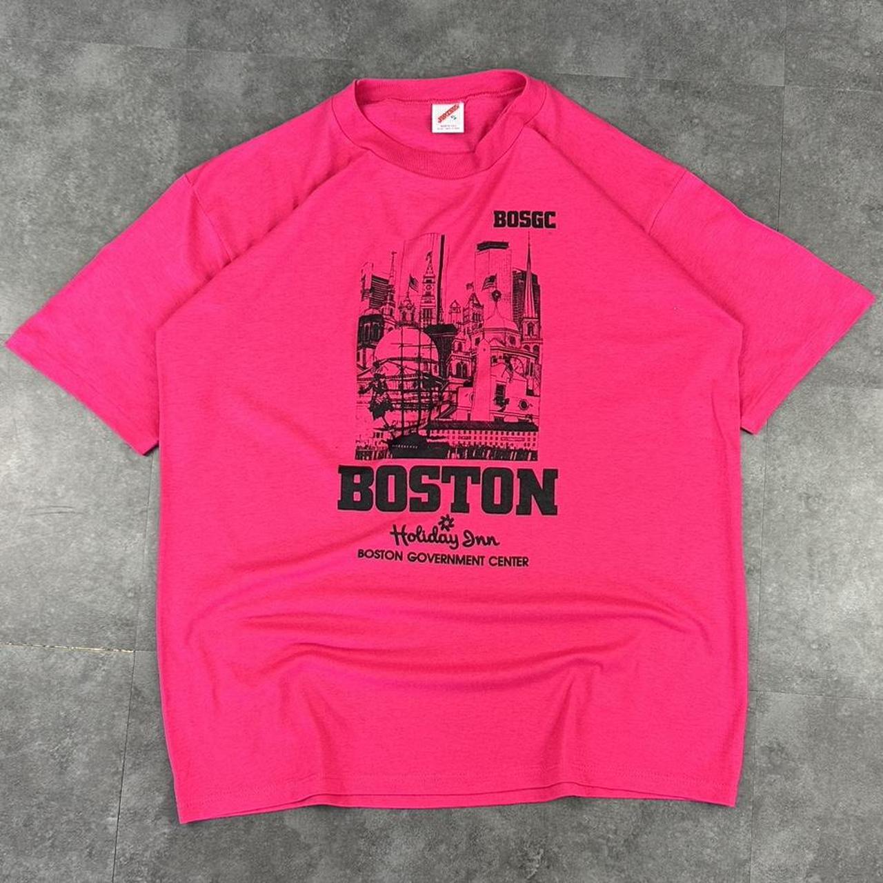 Jerzees 2000s American logo Boston Spellout graphic T shirt