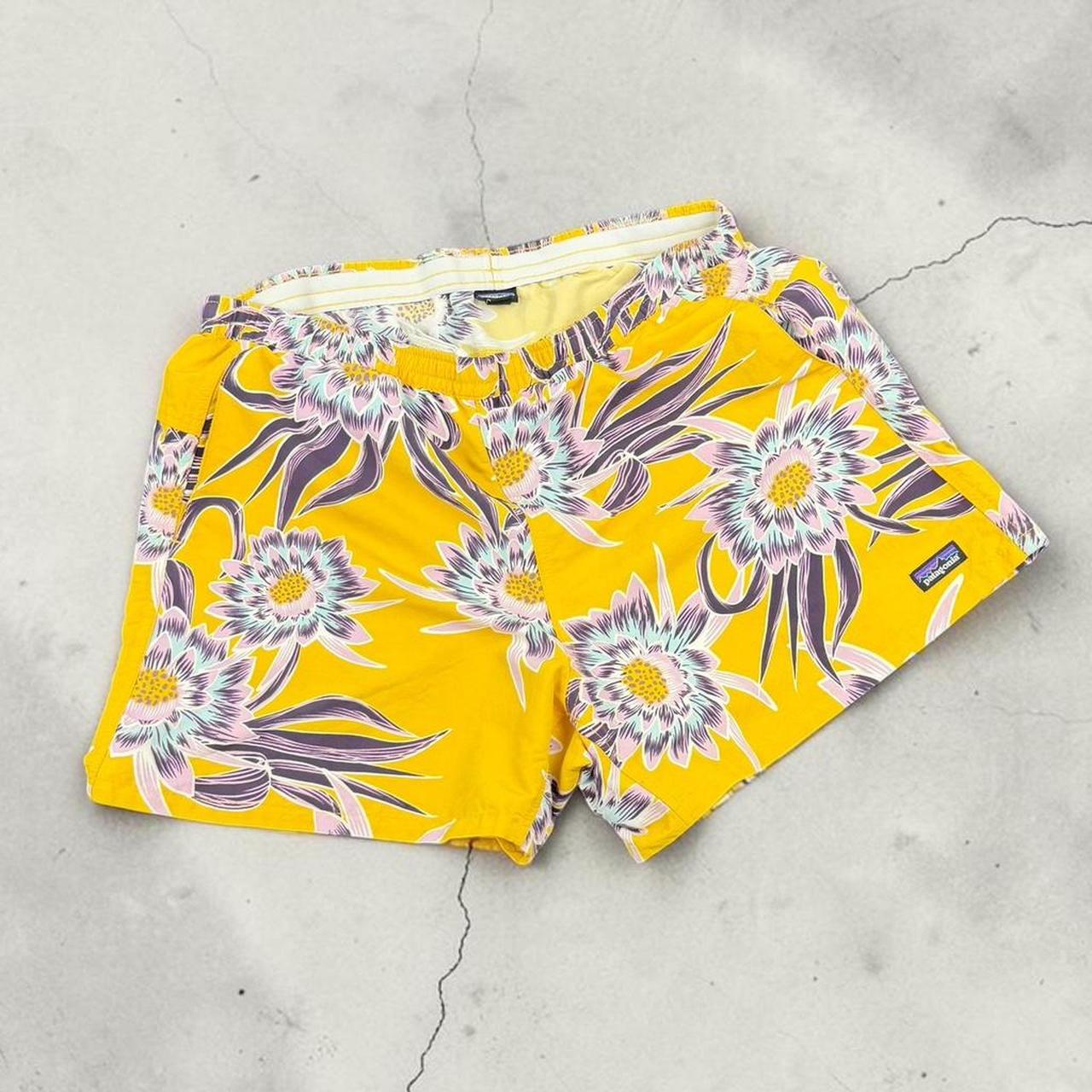 Patagonia floral flowers vintage Y2K Surfwear beach swim board shorts