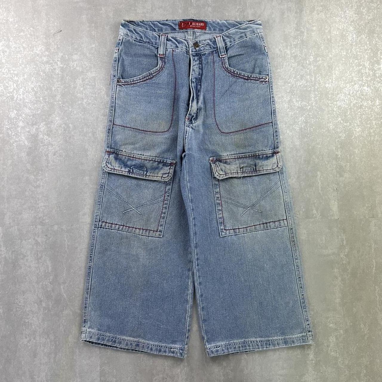 Japanese style 2000s spellout carpenter fit skate jorts