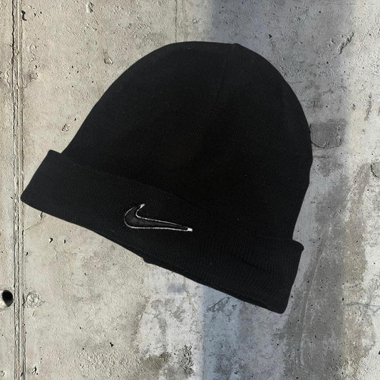 Nike 2000s vintage skateboarding embroidered logo beanie hat