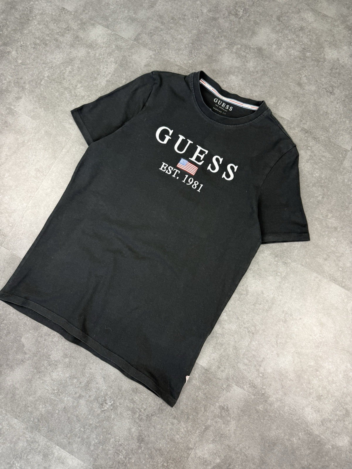 GUESS Jeans Embroidered Spellout T-Shirt Black 90 y2k style Size XS