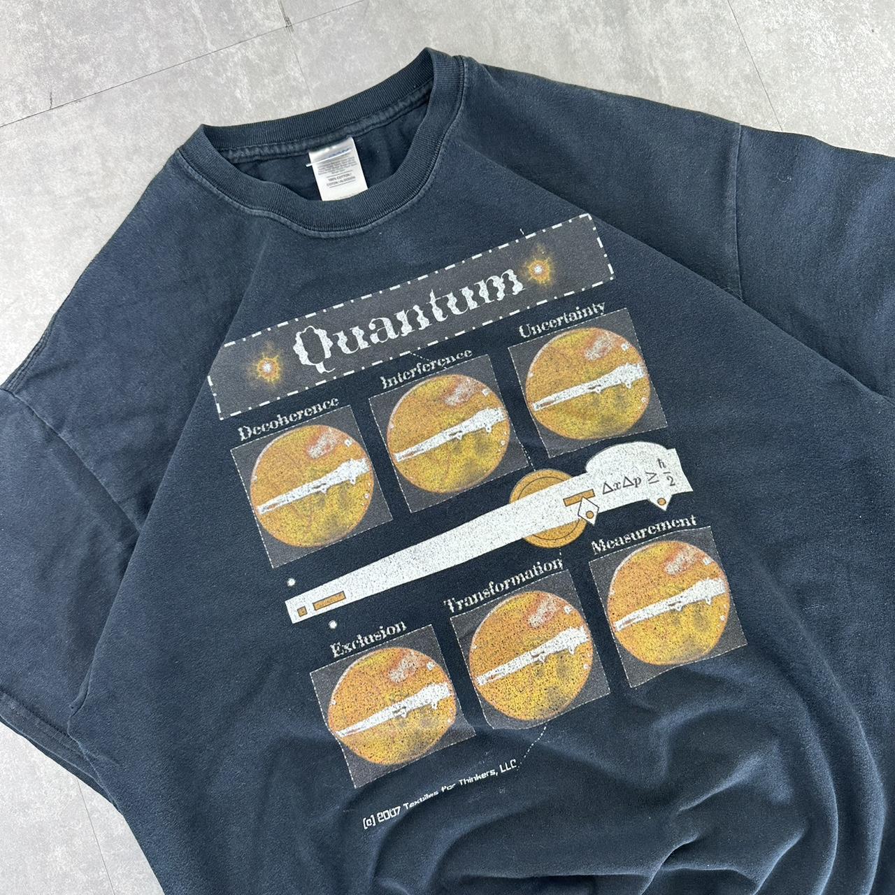 Quantum (2007) 2000s spellout T shirt