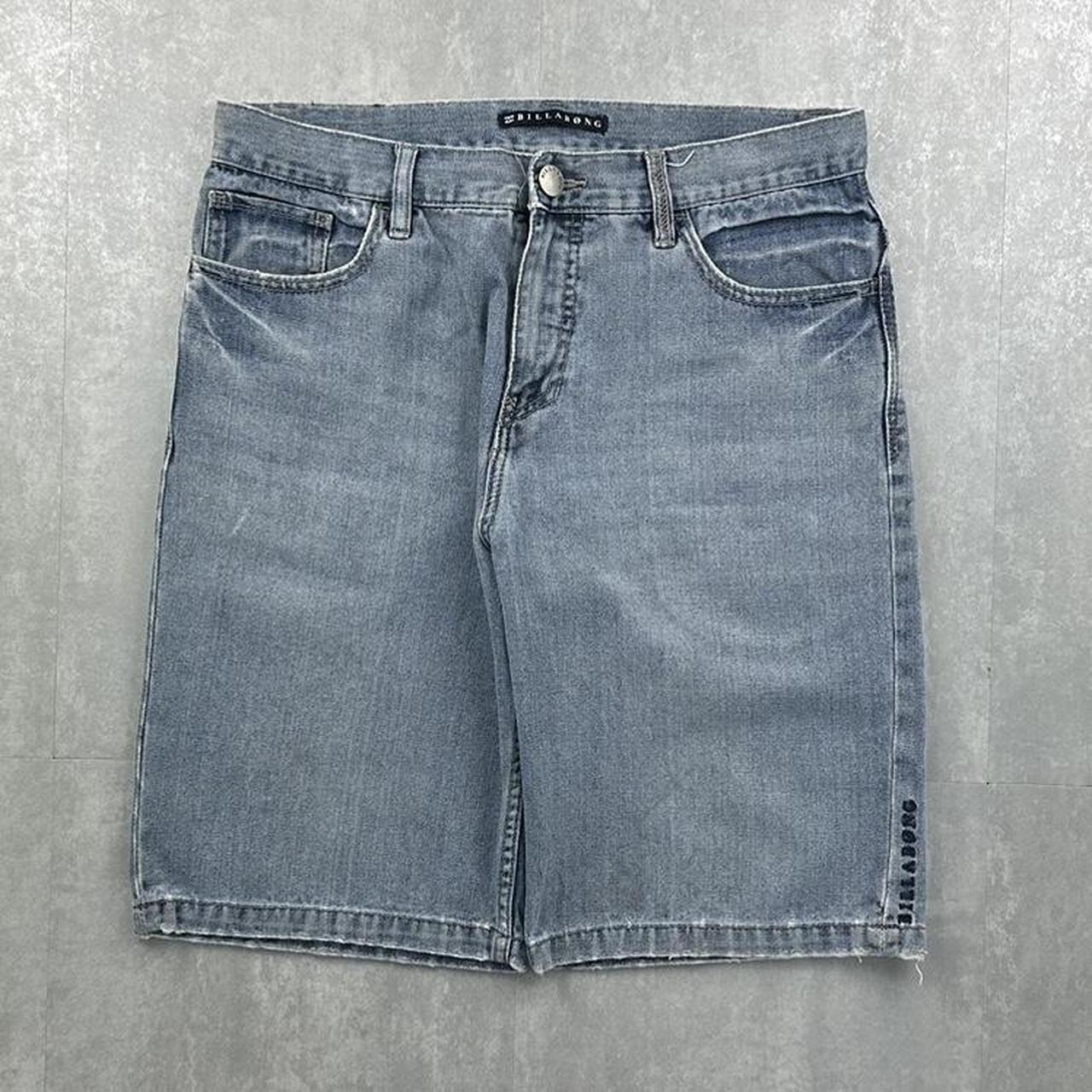 Billabong 2000s spellout carpenter style skate jorts