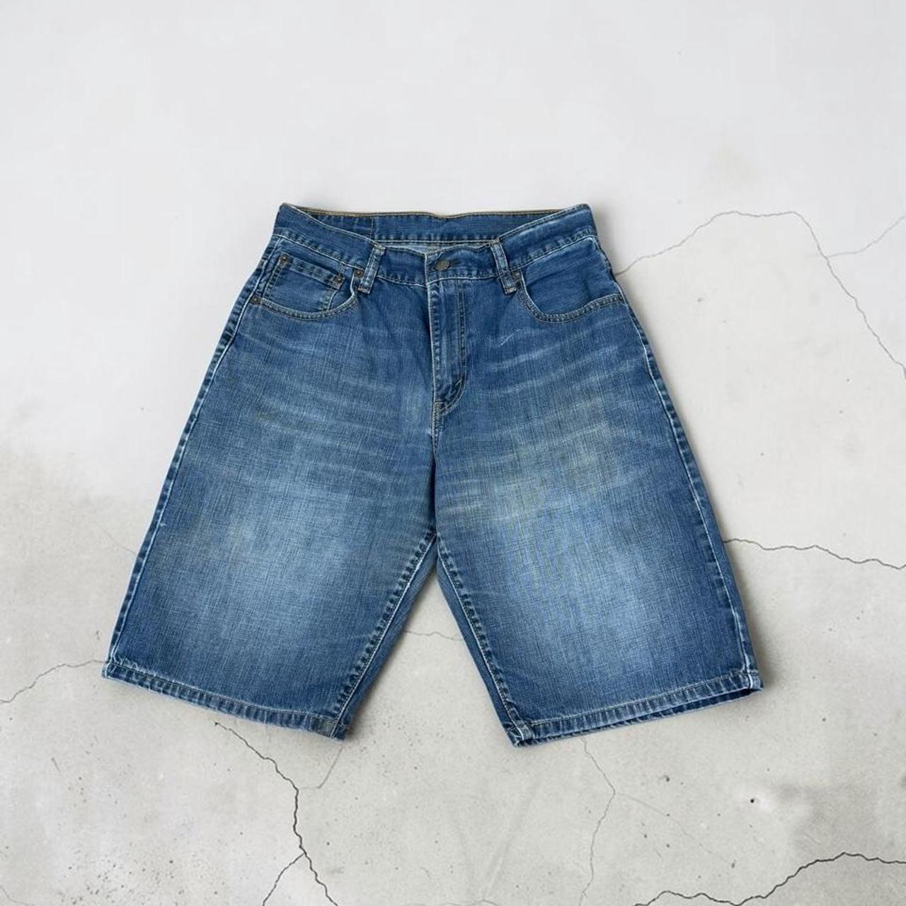 Levi’s 559 2000s relaxed denim jorts shorts