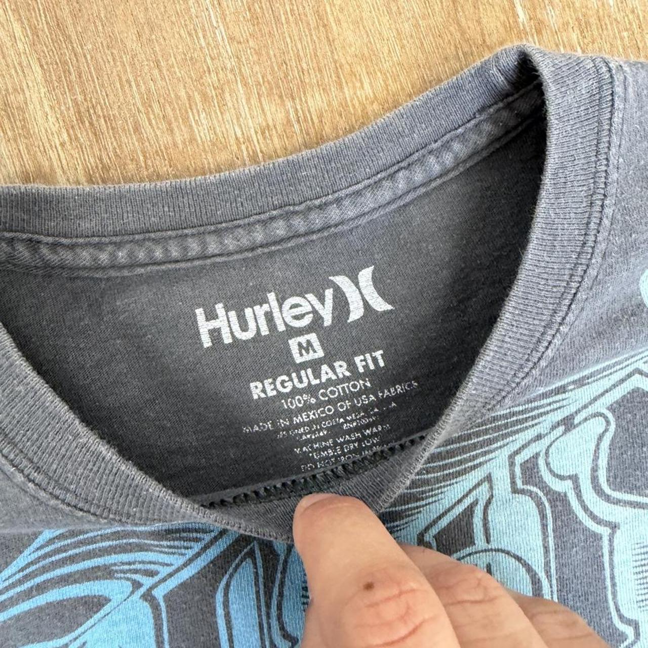 Hurley Surfwear Y2K T-Shirt