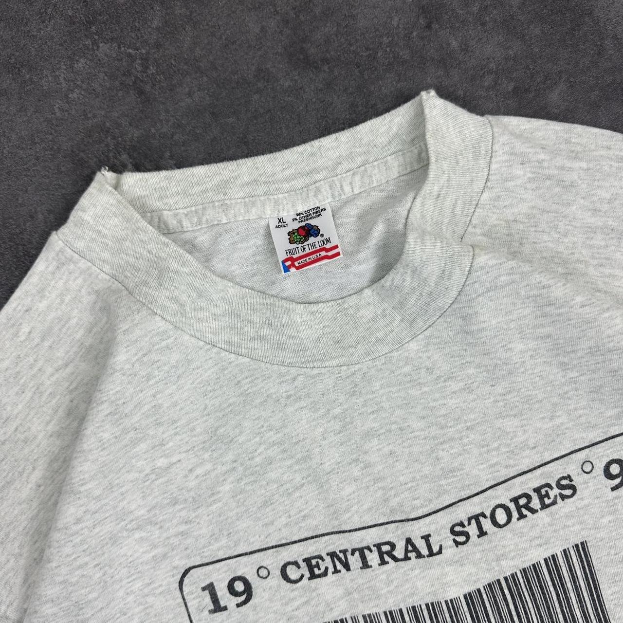 Vintage Fruit of the loom Central Stores 90s single stitch vintage T shirt