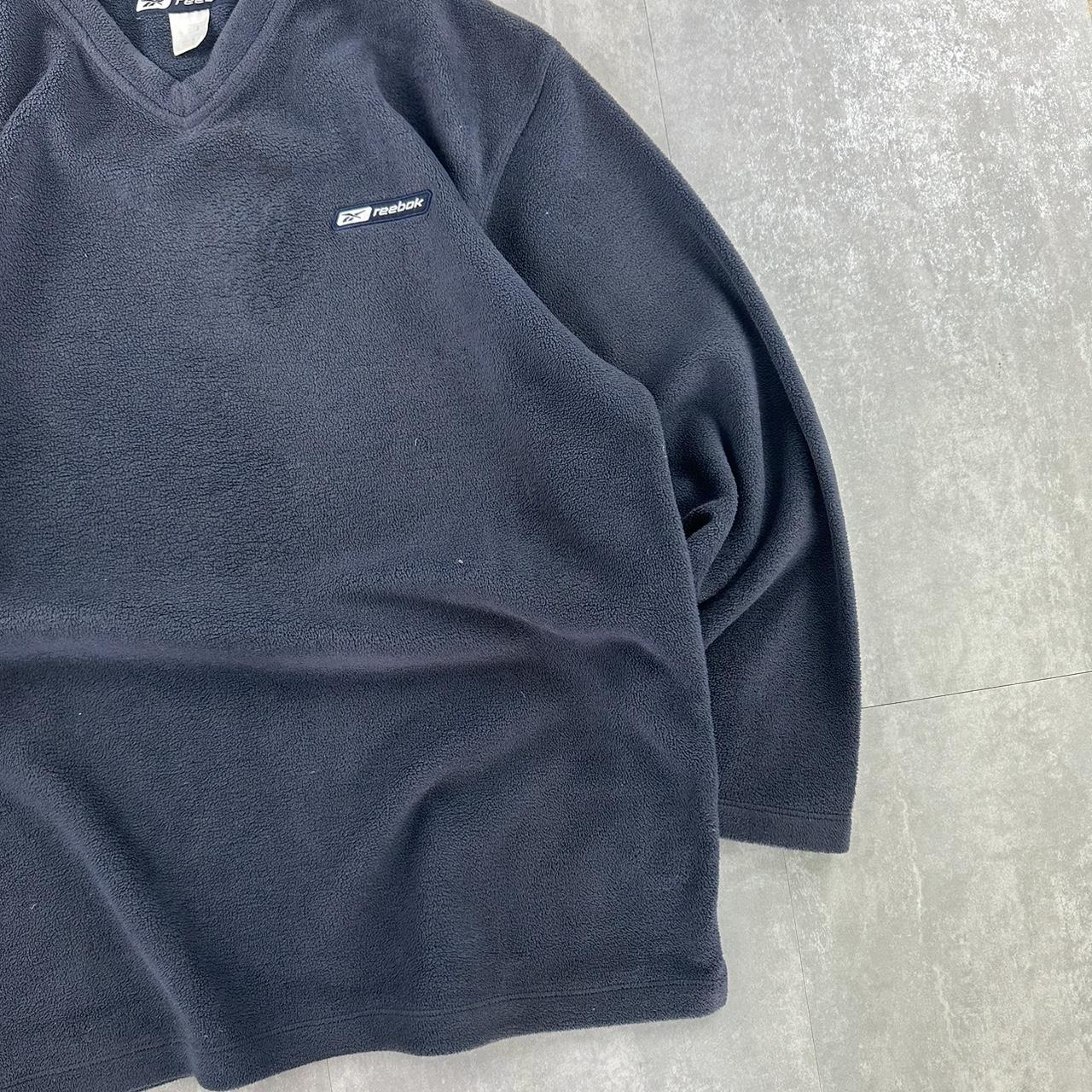 Reebok 2000s fleece V neck sweatshirt