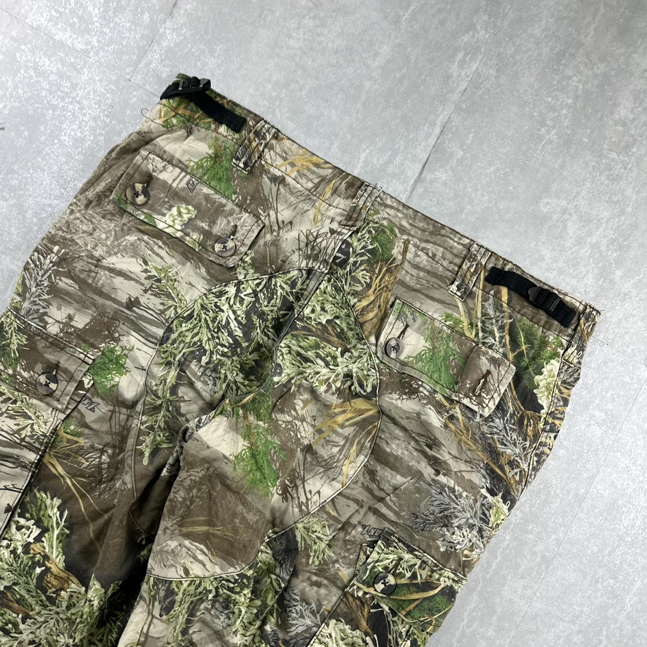 Realtree 2000s camo cargo pants