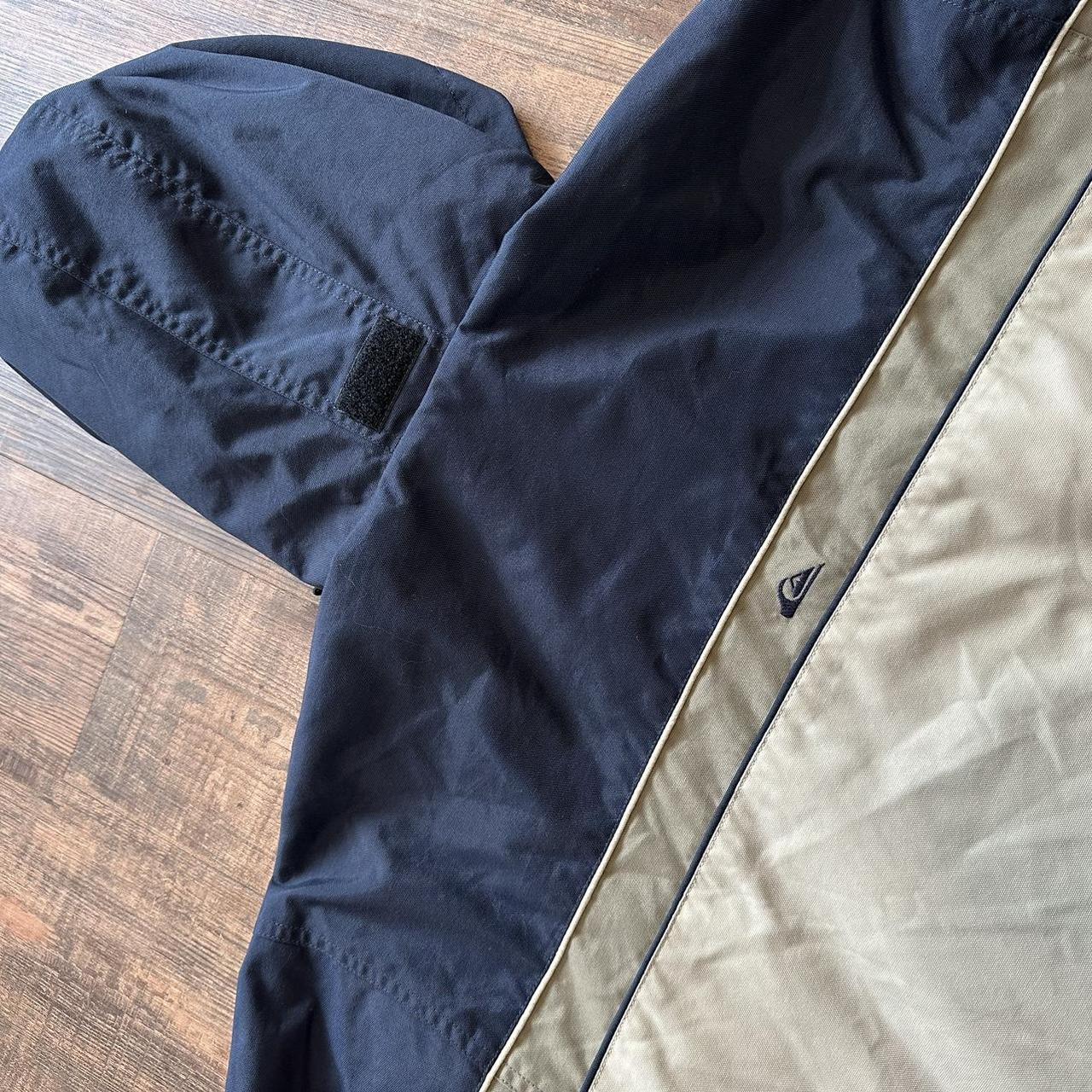 Quiksilver 2000s boardcore rain coat