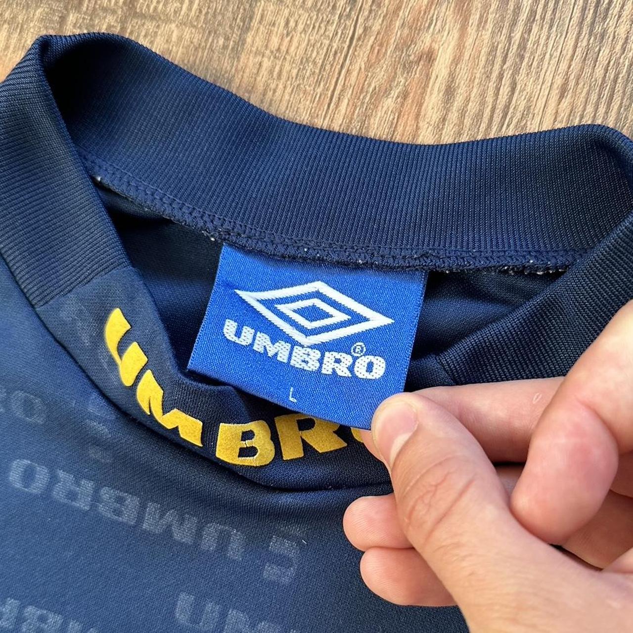 Umbro vintage 90s football T shirt