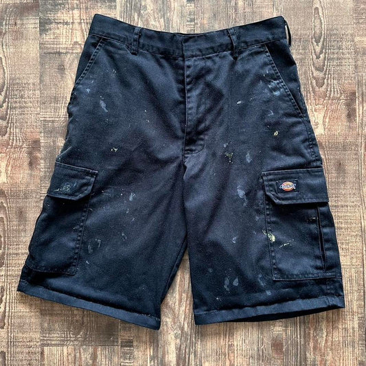 Dickies distressed paint splattered vintage y2k cargo utility workwear shorts in dark grey/black