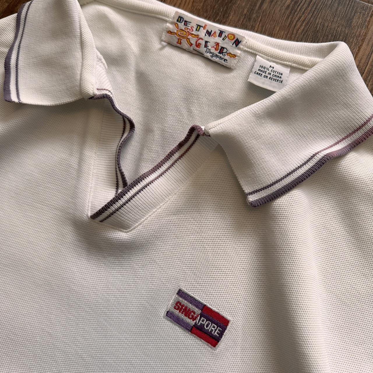 vintage 90s tourist/travel singapore V neck T/Polo shirt