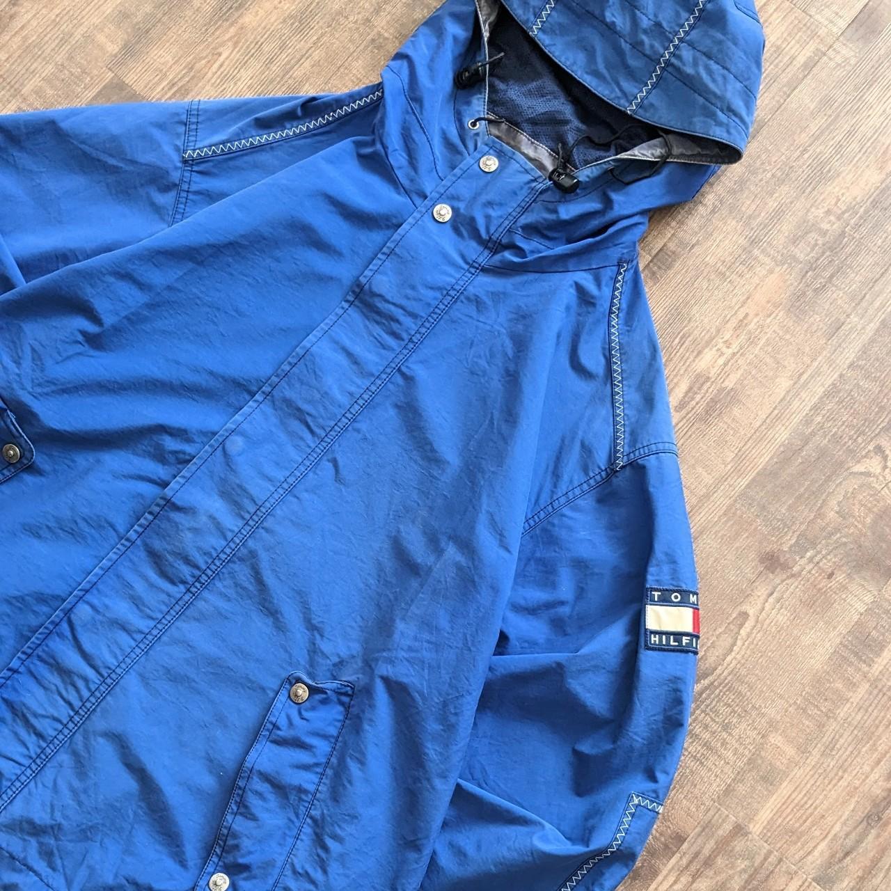 Vintage Tommy Hilfiger Lightweight 90s/Y2K rain coat in classic Tommy blue with logo on arm and sick