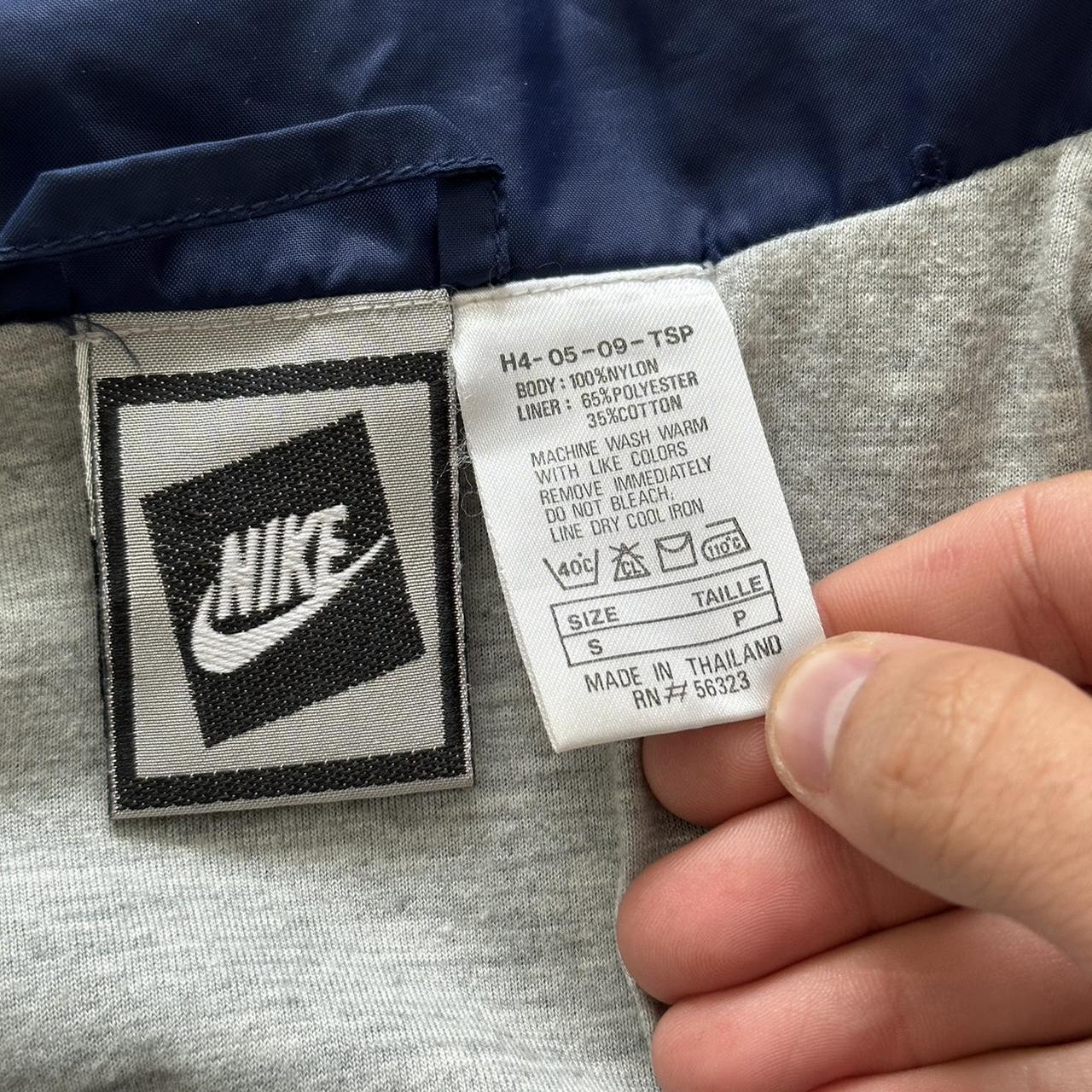 Nike 00s zip up windbreaker jacket