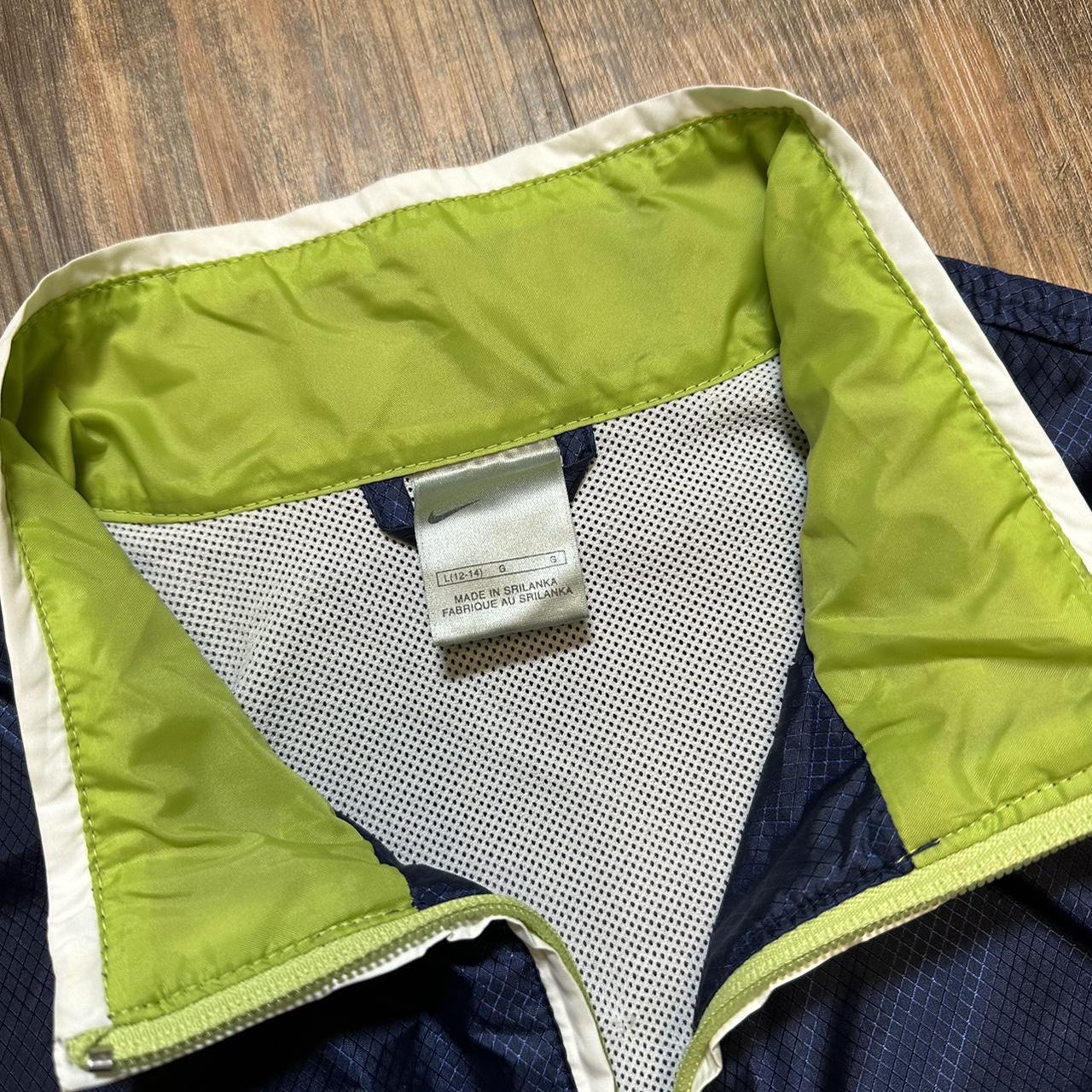 Nike 2000s windbreaker jacket