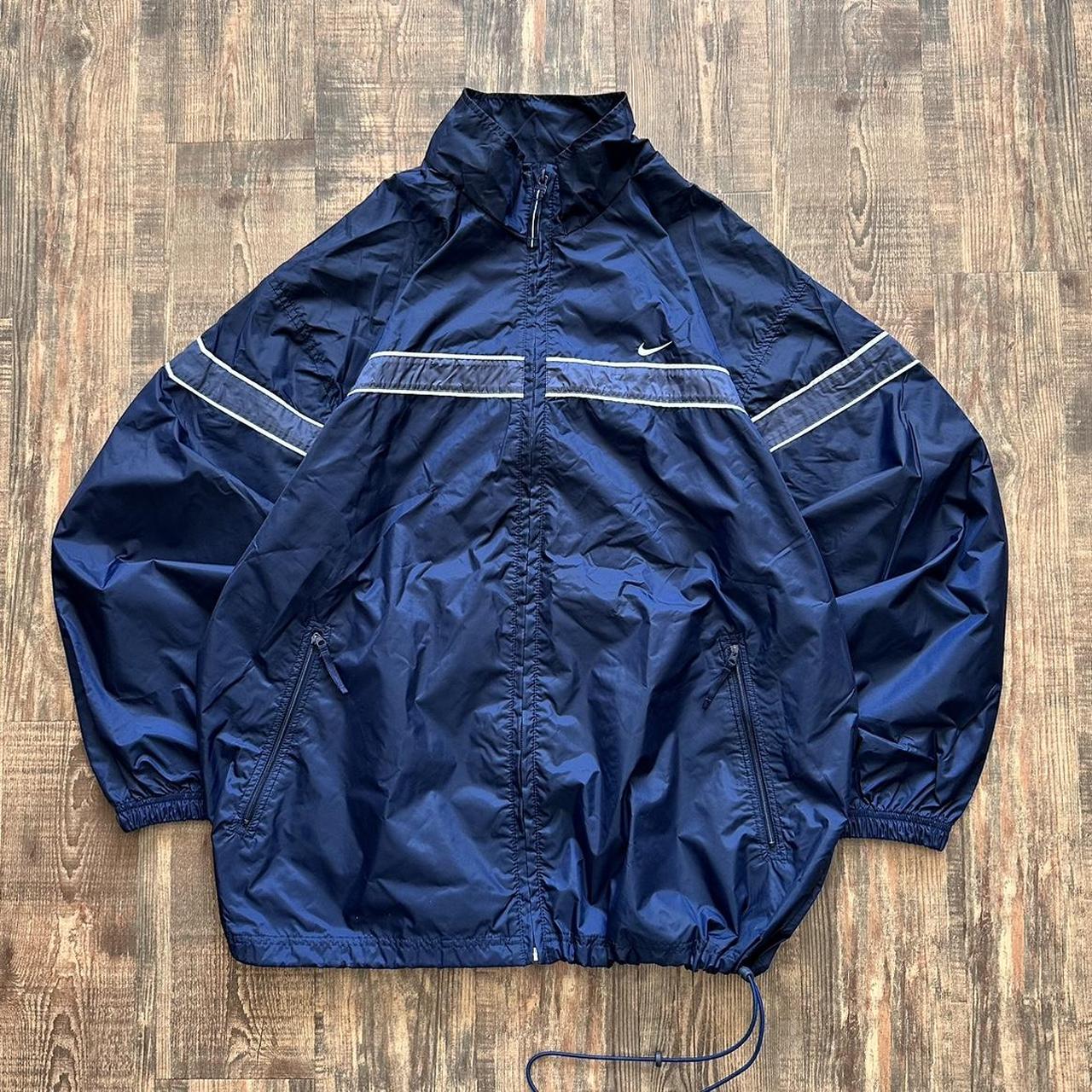 Nike 00s windbreaker thin layer jacket in dark blue with light blue detailing