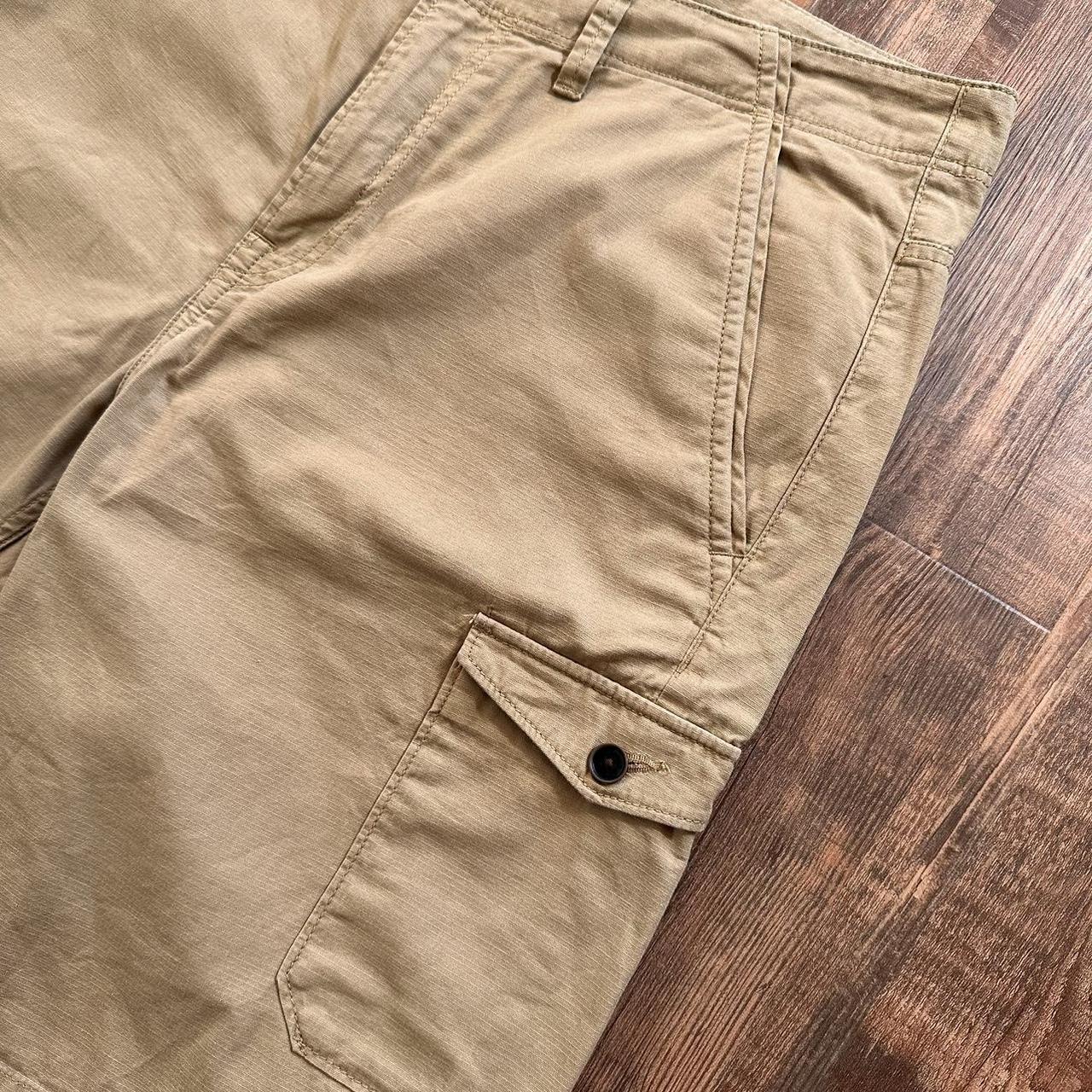 Timberland y2k cargo utility shorts in sand/beige