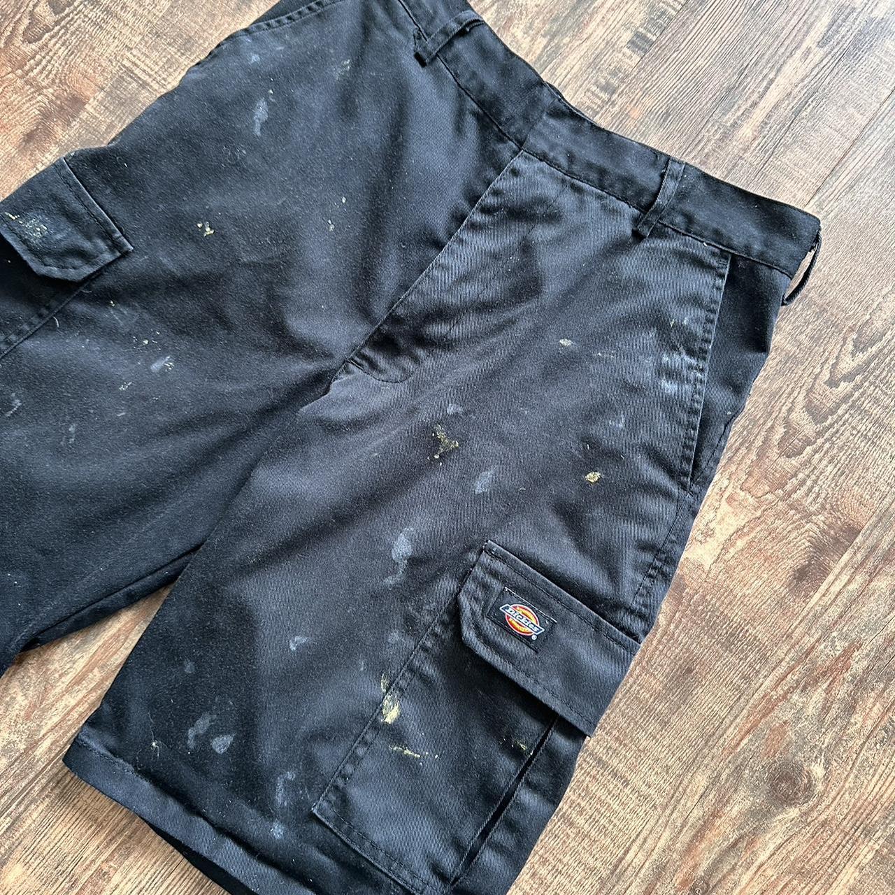 Dickies distressed paint splattered vintage y2k cargo utility workwear shorts in dark grey/black