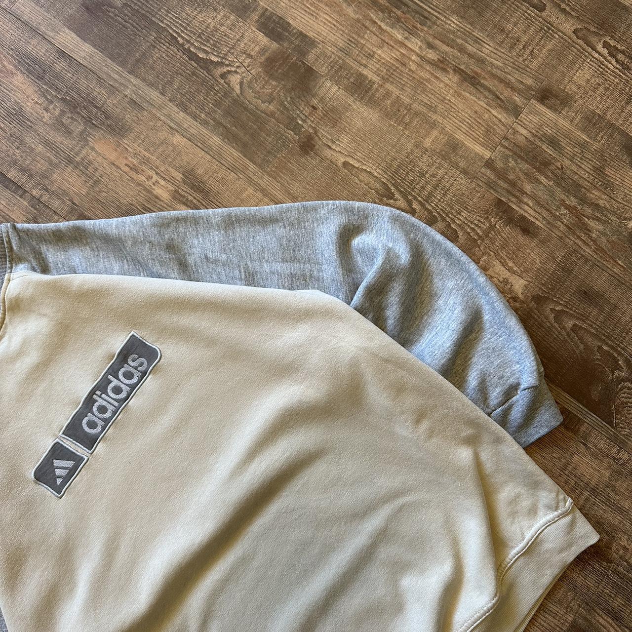 Adidas 2000s spellout sweatshirt