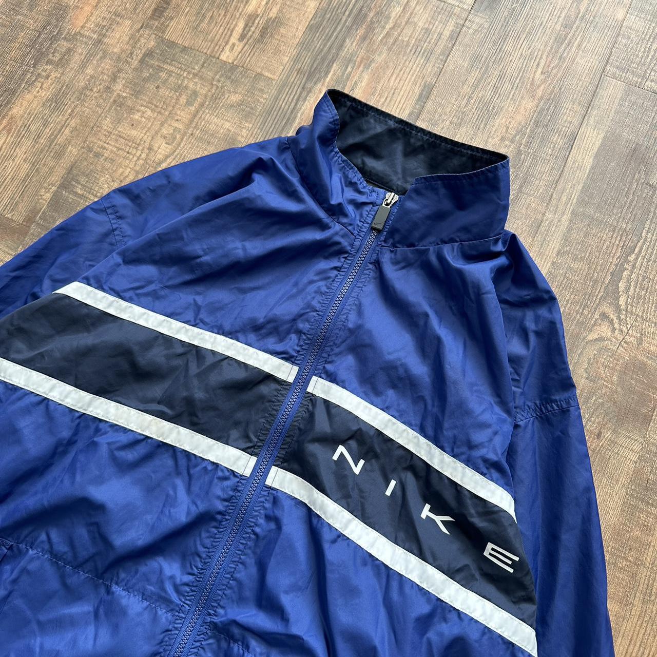 Nike 00s vintage jacket in blue and black with white detailing