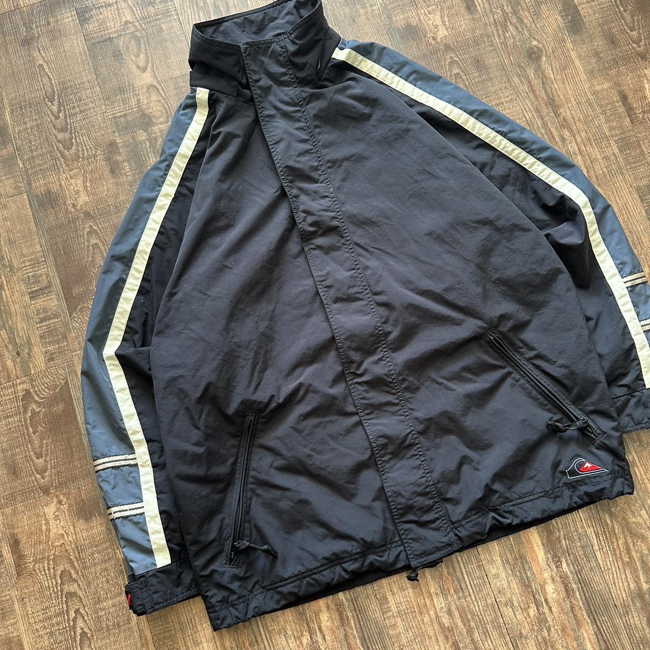 Quiksilver 2000s windbreaker jacket