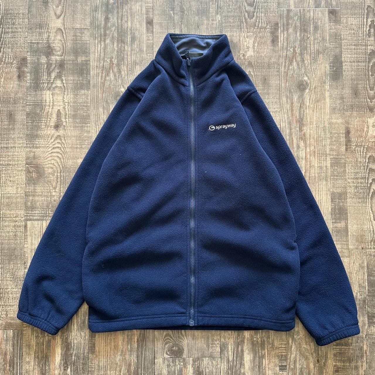 Sprayway 00s comfy thermal fleece in navy blue with white embroidery on chest and back of neck