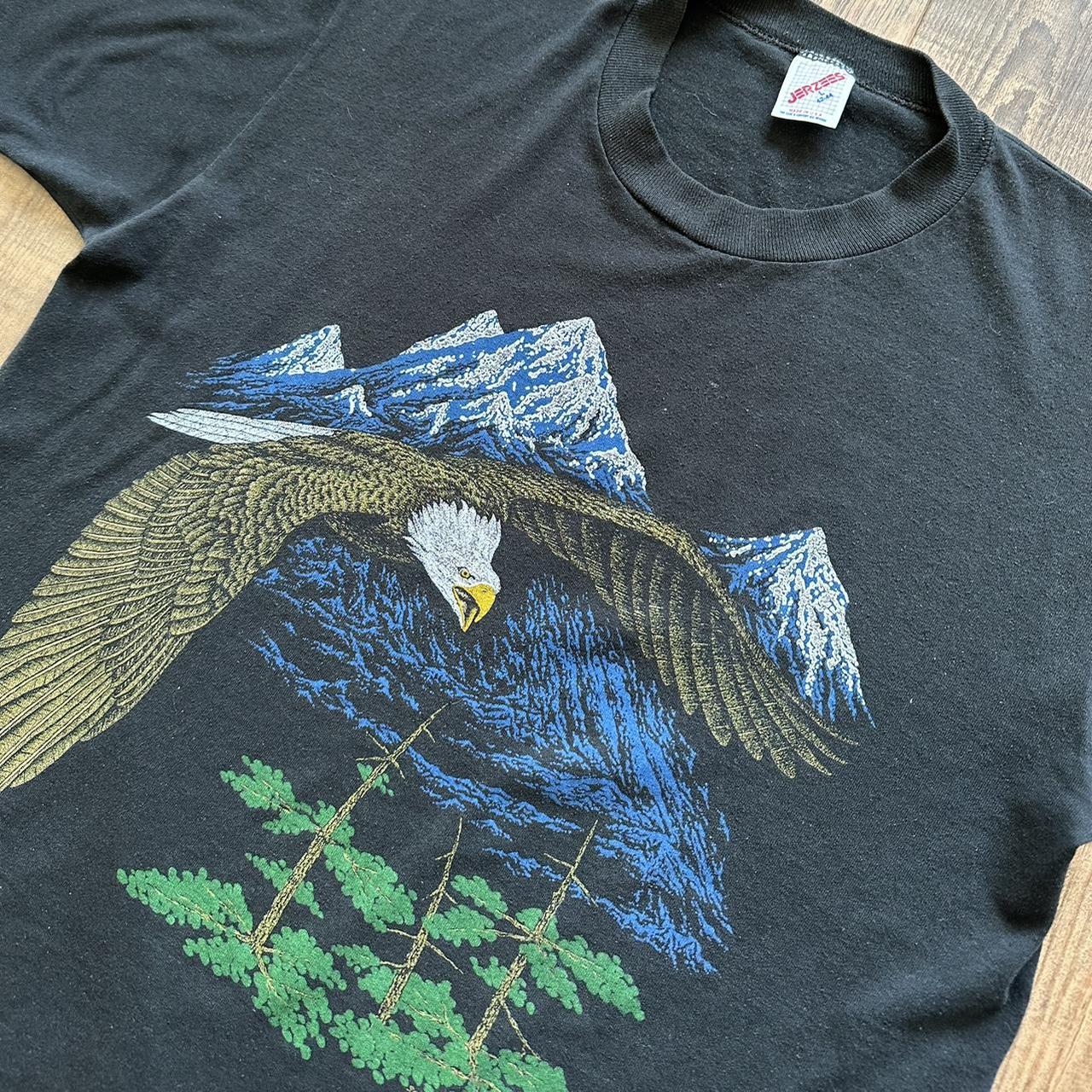 Vintage 90s single stitch American eagle mountain print graphic T-shirt