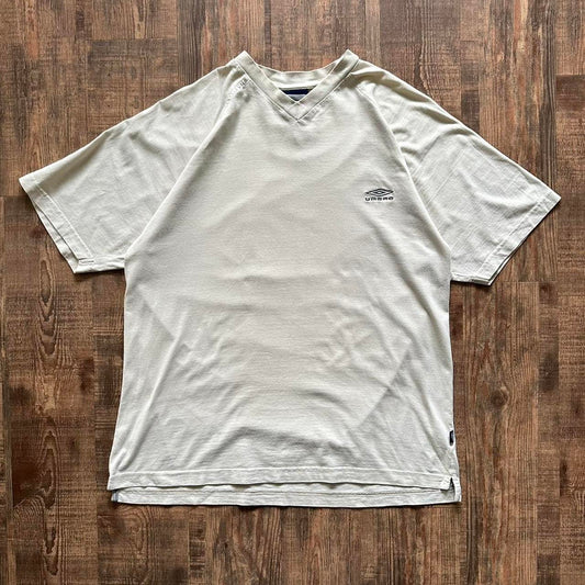 Umbro 2000s v neck T shirt