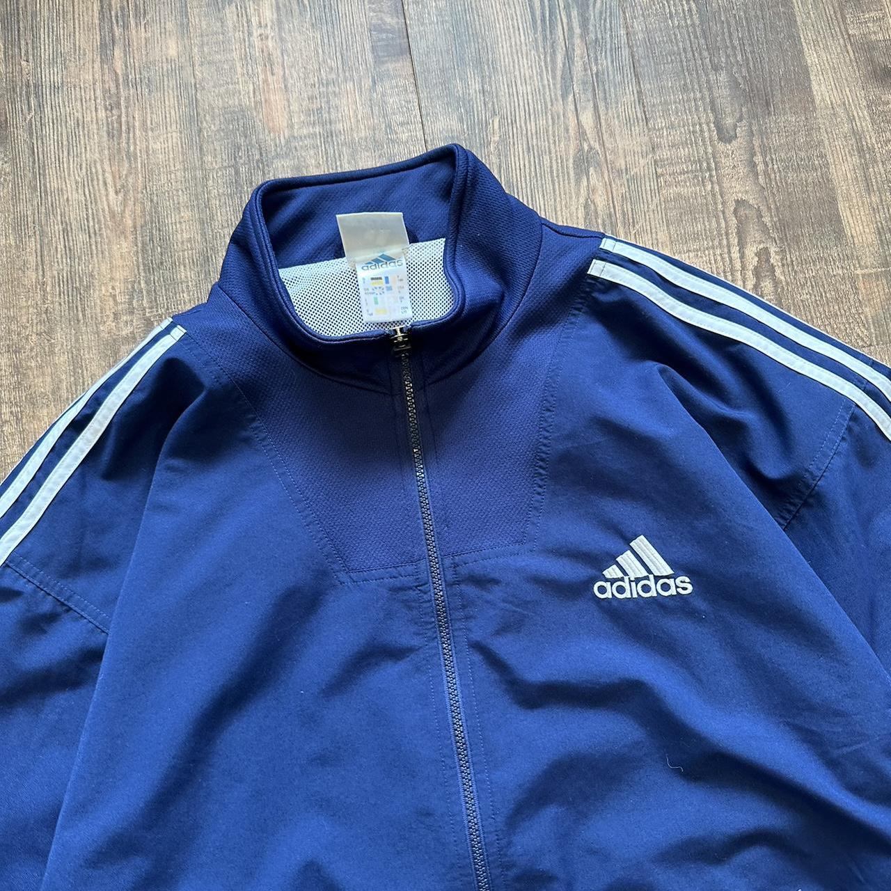 Adidas 2000s windbreaker jacket