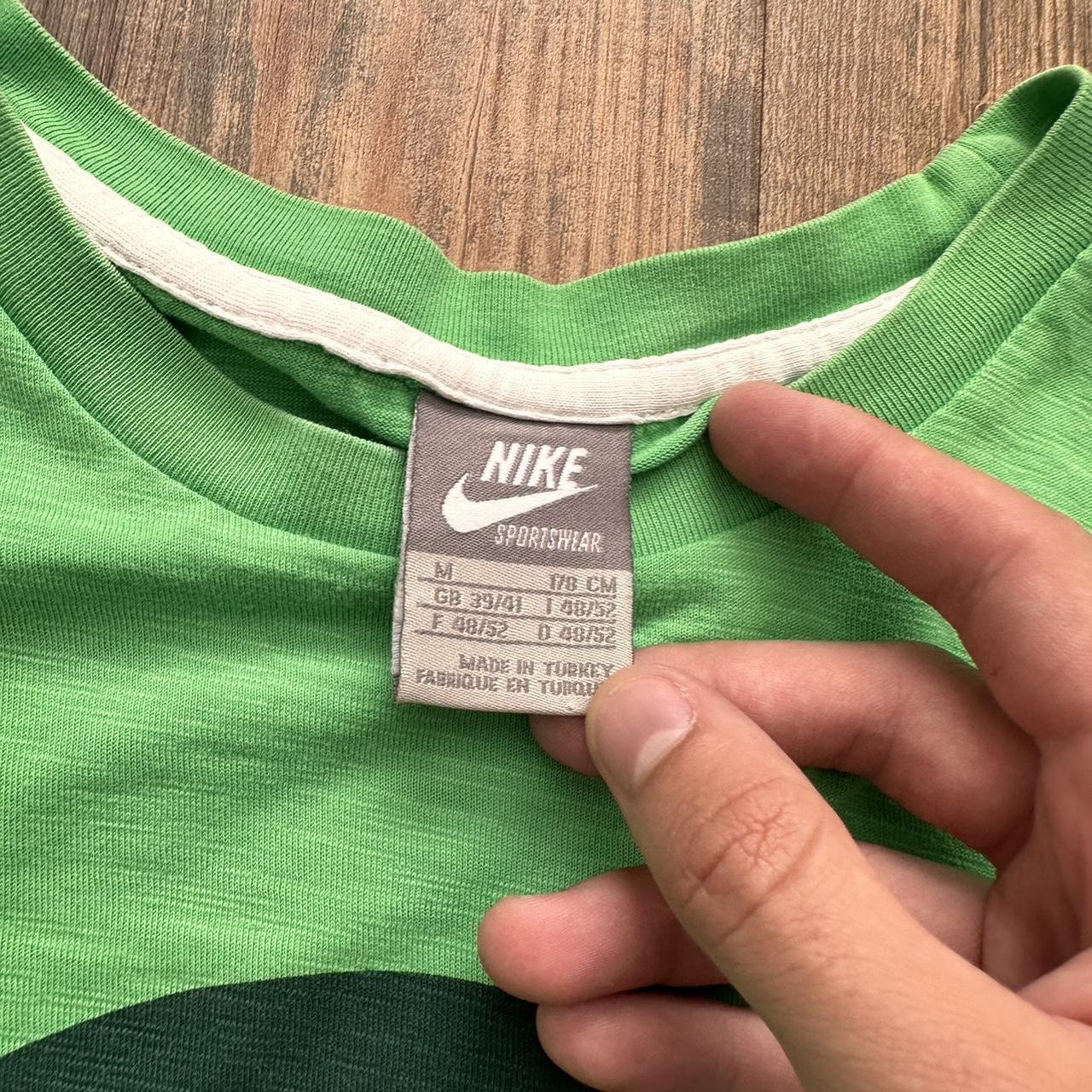 Vintage Nike 2000s spell out T shirt