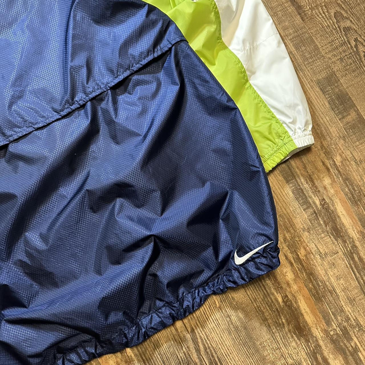 Nike 2000s windbreaker jacket