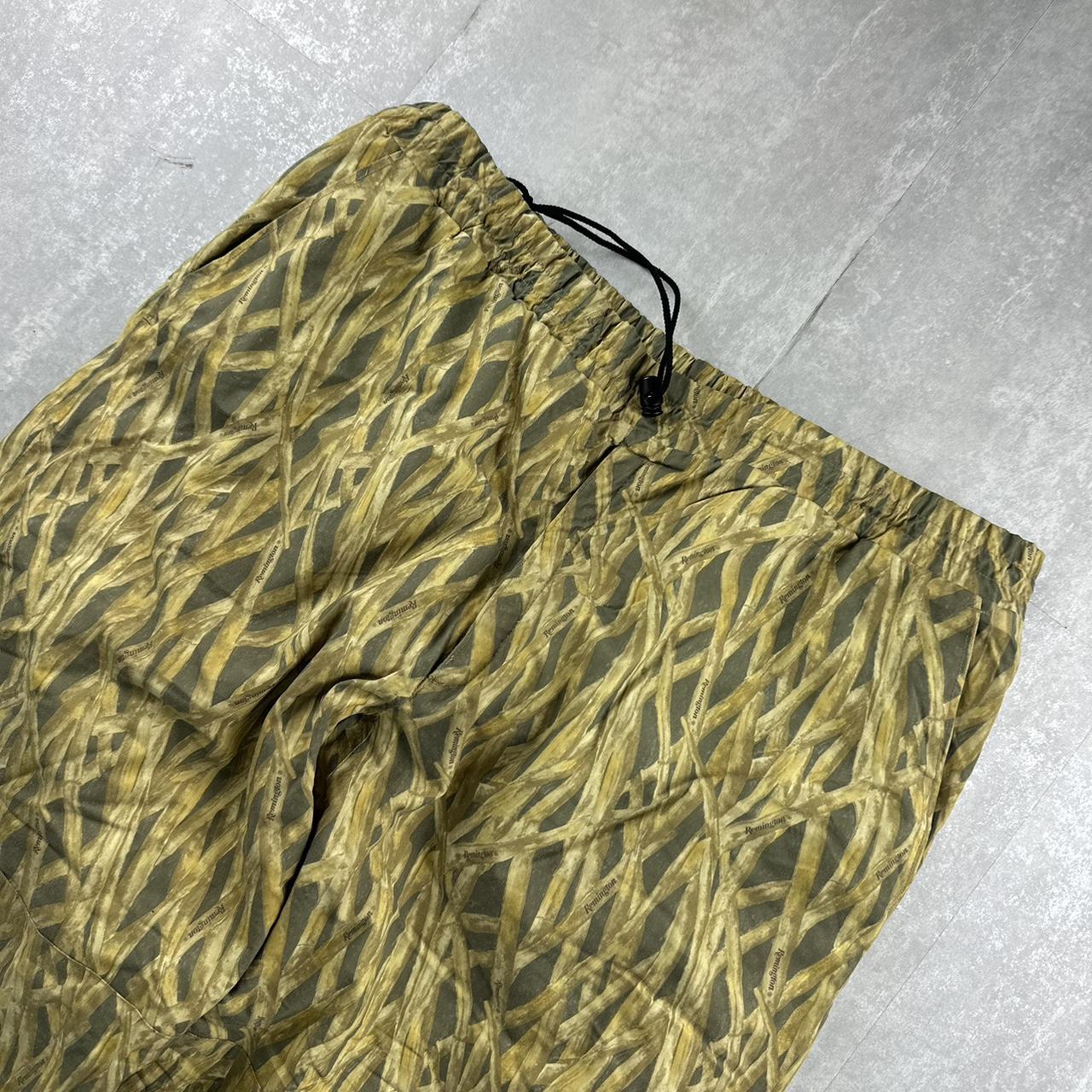 Realtree 2000s camo cargo pants