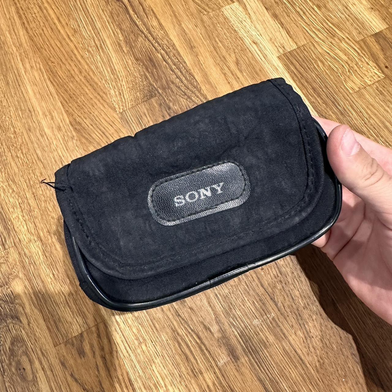 Sony 2000s belt bag MP3 player/phone bag