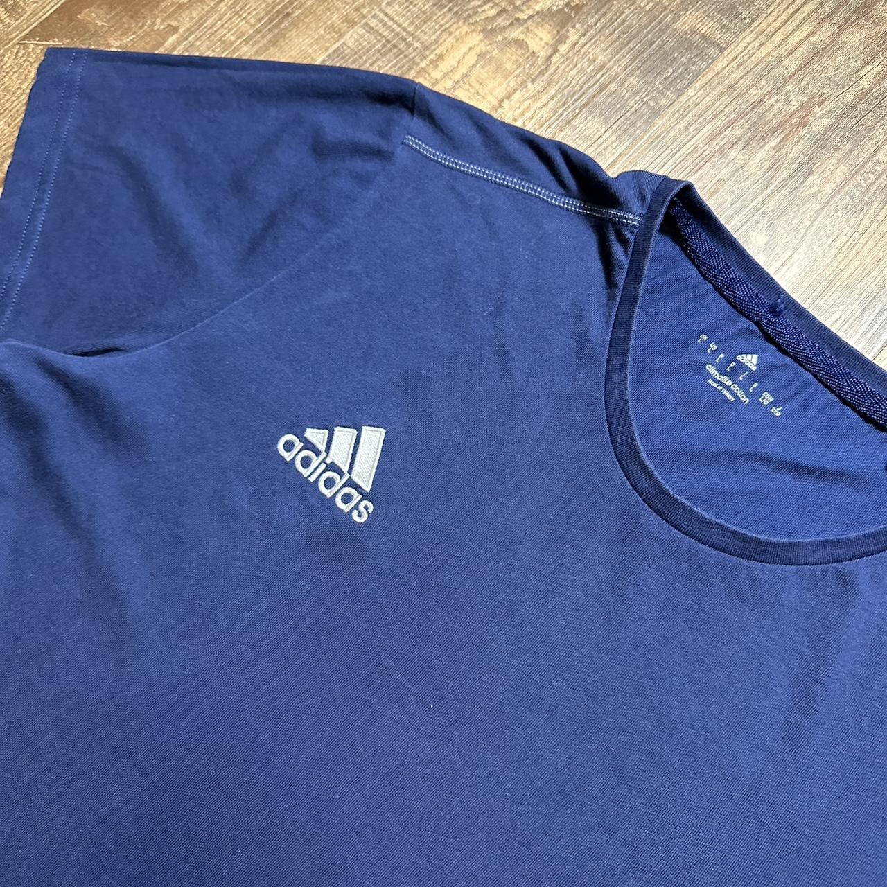 Adidas 2000s style classic short sleeve T shirt