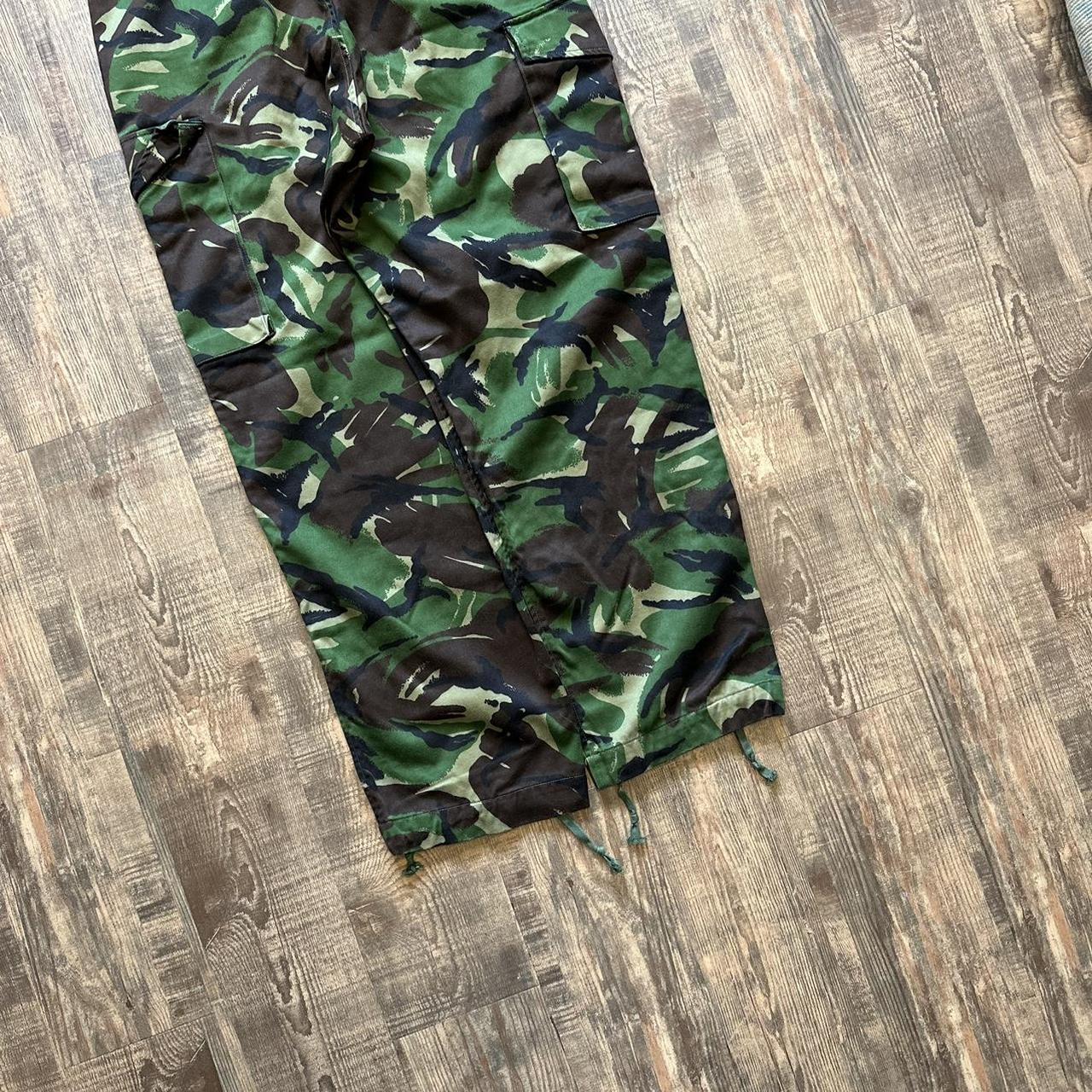 2000s military surplus camo trousers